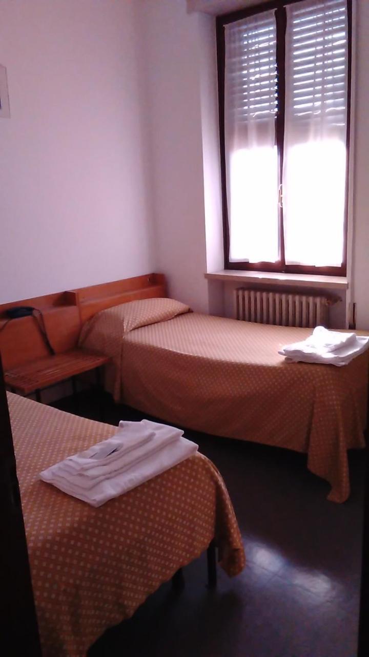 Casa per ferie Al Centro Hotel Belluno Exterior foto